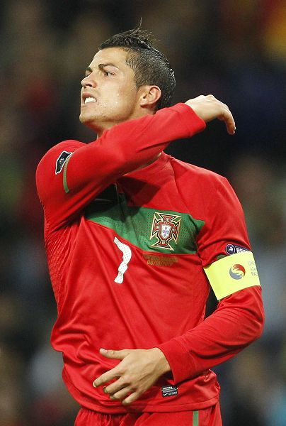 邮报：曼联等队关注赫塔小将艾希霍恩，他被拿来与克罗斯比较