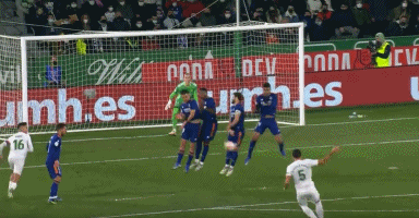 赫拉德-马丁：客战国米是生涯最佳比赛；选18号是因为阿尔巴